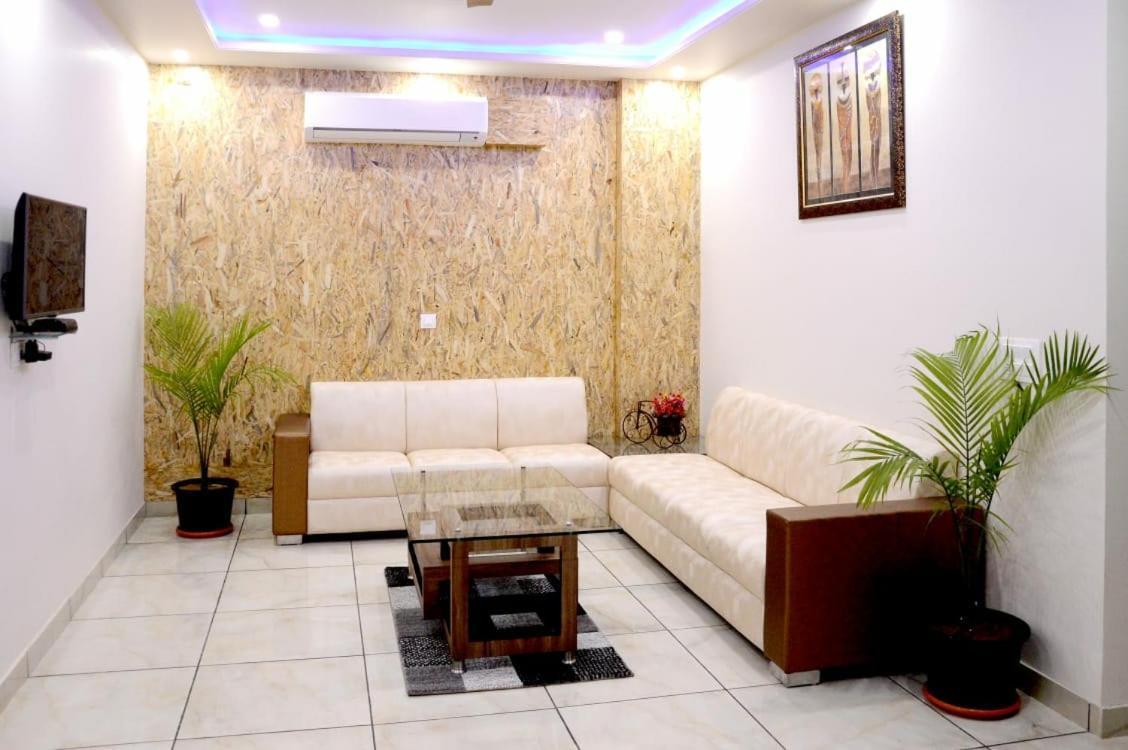 Jenus Hotel-Sindhi Camp Jaipur Luaran gambar
